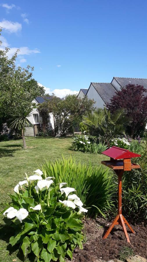 Aupres De Mon Arbre Bed & Breakfast Saint-Gildas-de-Rhuys Exterior foto